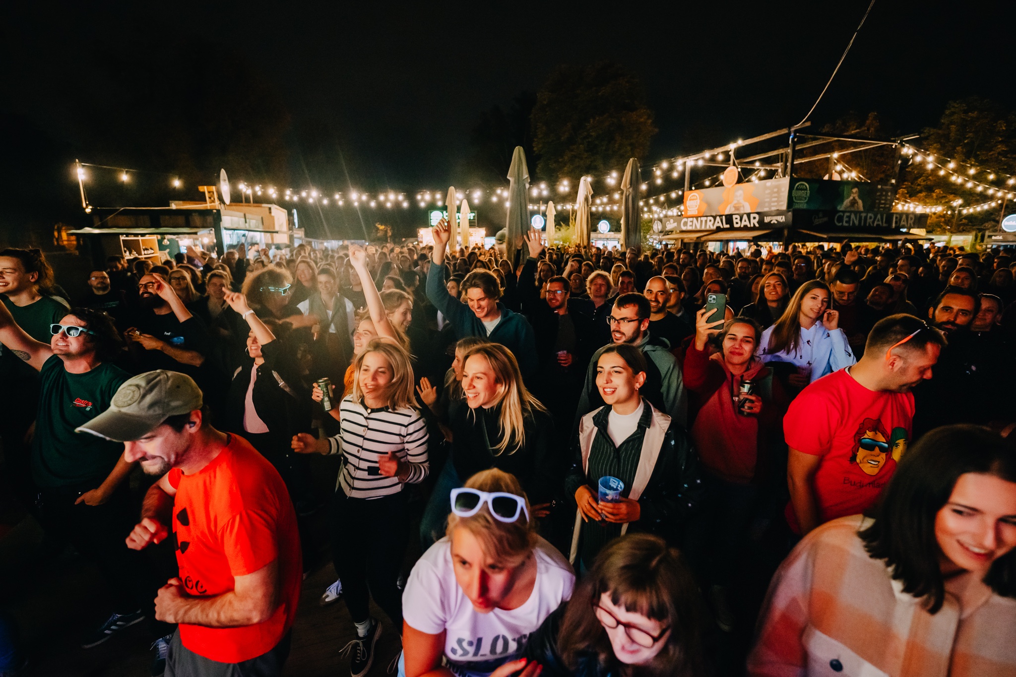 Atmosfera na lanjskom Burger Festivalu_koncert Kuzma i Shaka Zulu